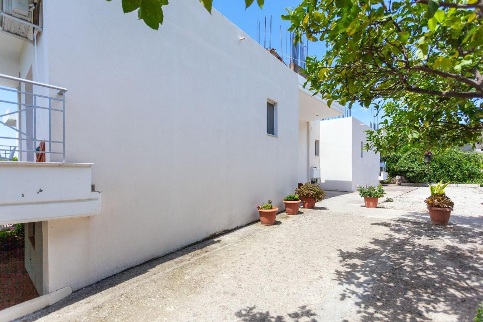 Zacharias Apartments Himare Eksteriør bilde