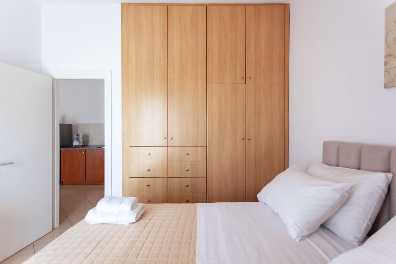 Zacharias Apartments Himare Eksteriør bilde