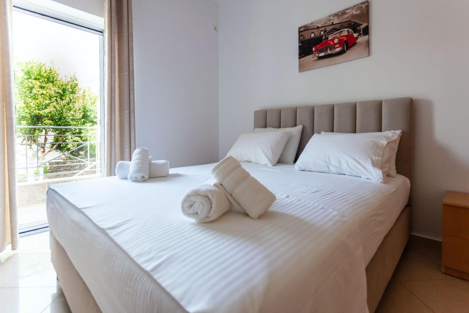 Zacharias Apartments Himare Eksteriør bilde