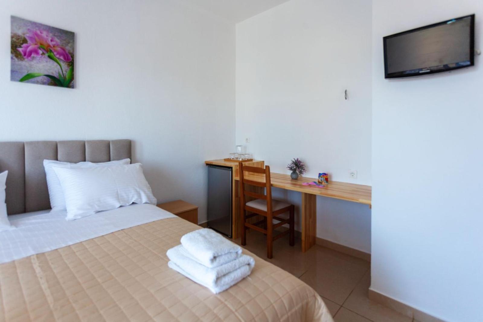 Zacharias Apartments Himare Eksteriør bilde